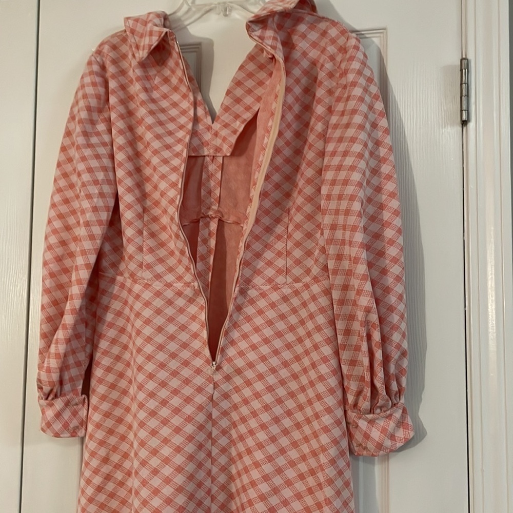 Vintage Handmade 1960s Dress. Polyester. No tags. - Picture 5 of 13